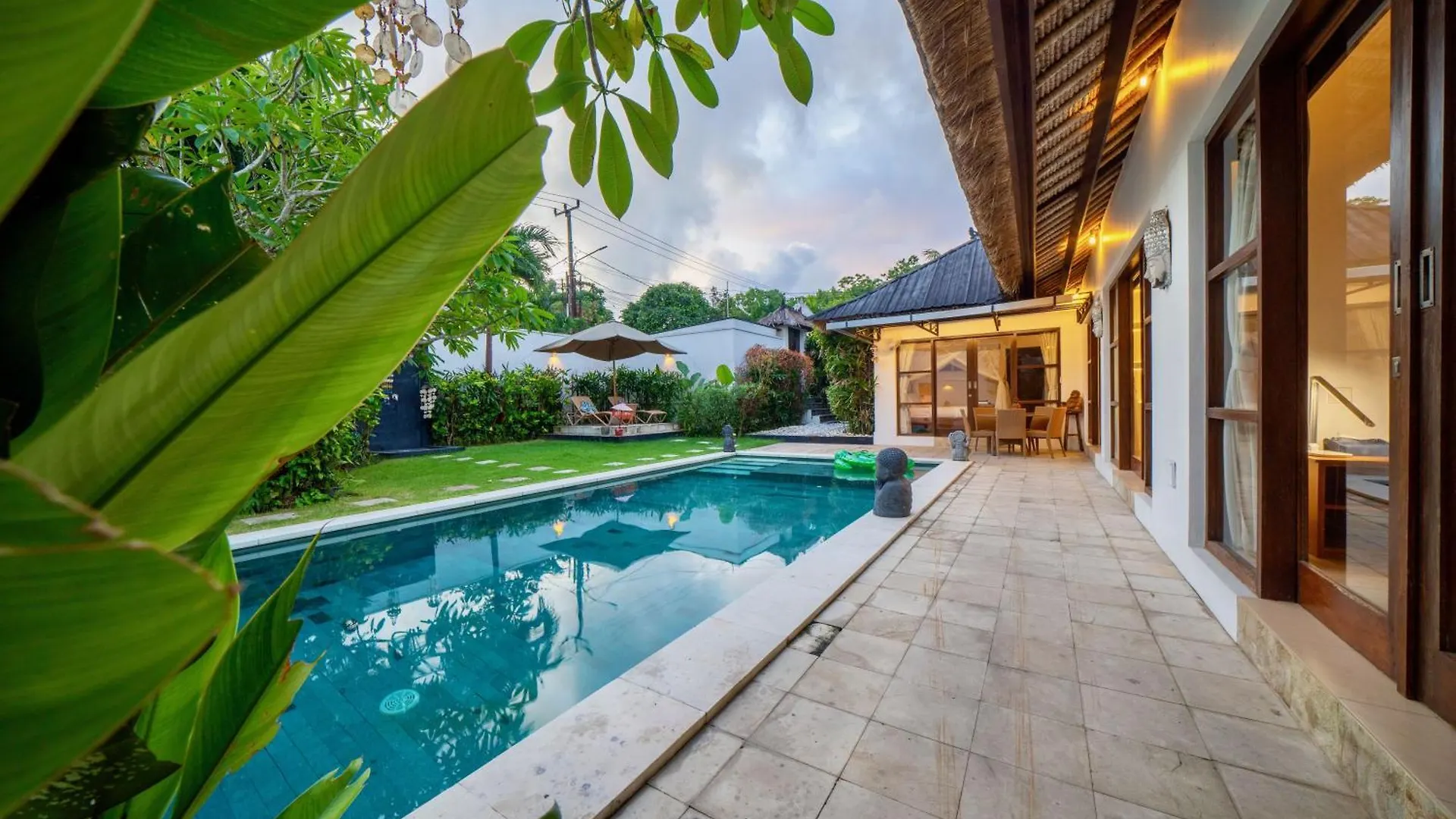 Bali Sunyi Villas Jimbaran  Holiday home Jimbaran (Bali)